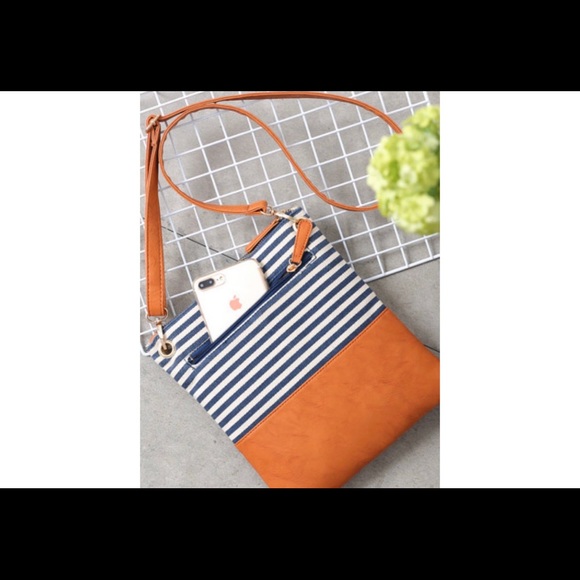 Shoulder bag - Picture 2 of 8